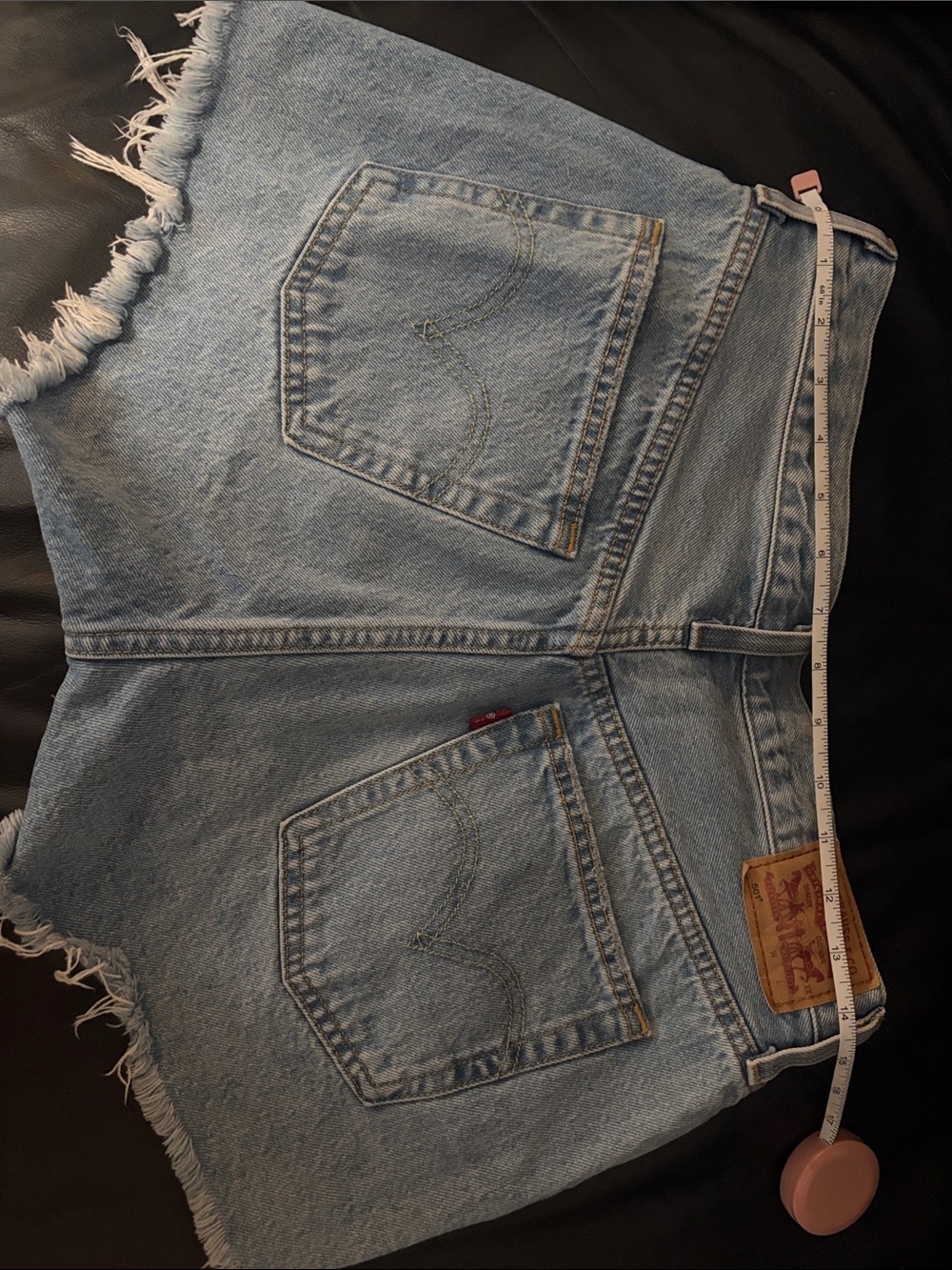 LEVI’s Light Blue Distressed Denim Shorts - Women, Sz 29 - Picture 5 of 5
